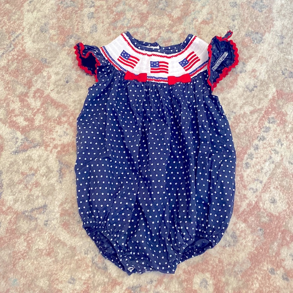 Baby girl Patriotic smocked bubble 6-12 months